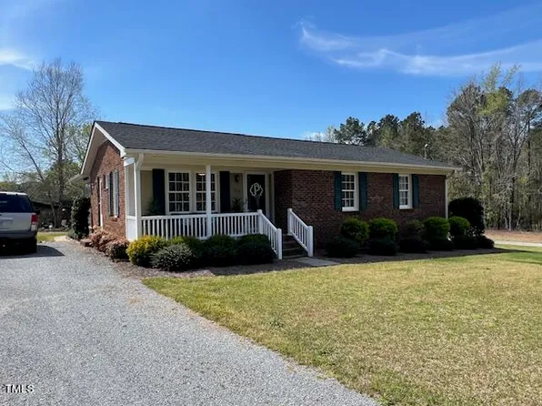663 Fleming Rd, Coats, NC 27521