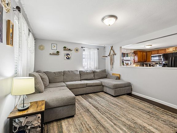 5th image of 308 Coleman Rd