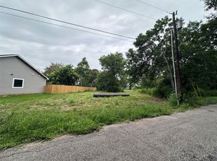 1904 Dalhart St, Dayton, TX 77535