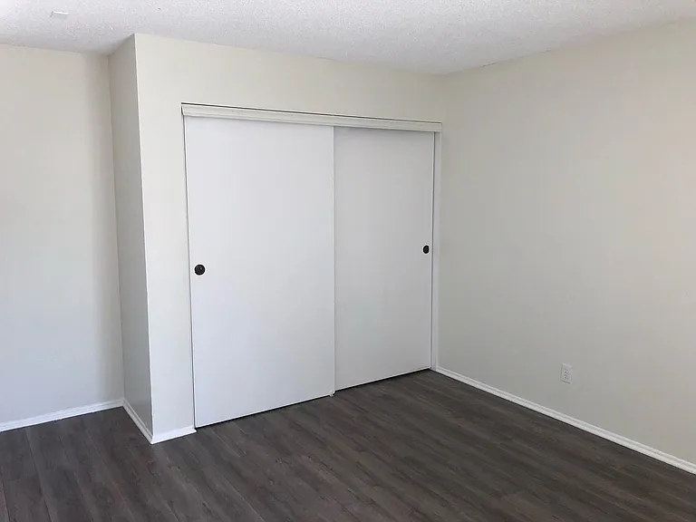 6400 Kraft Ave — Photo 9