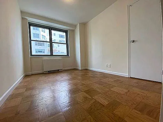 Rented by Bond New York | media 10