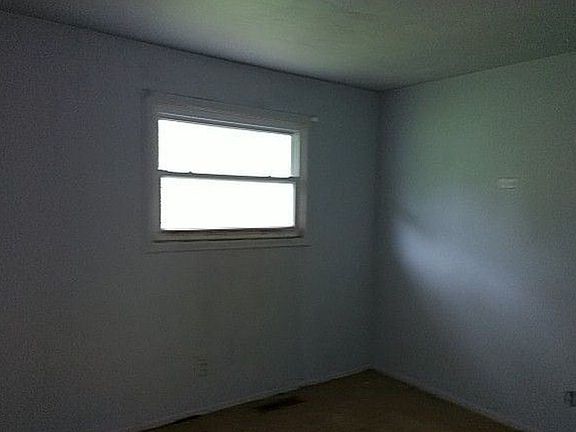4th image of 1056 Ramsey Dr
