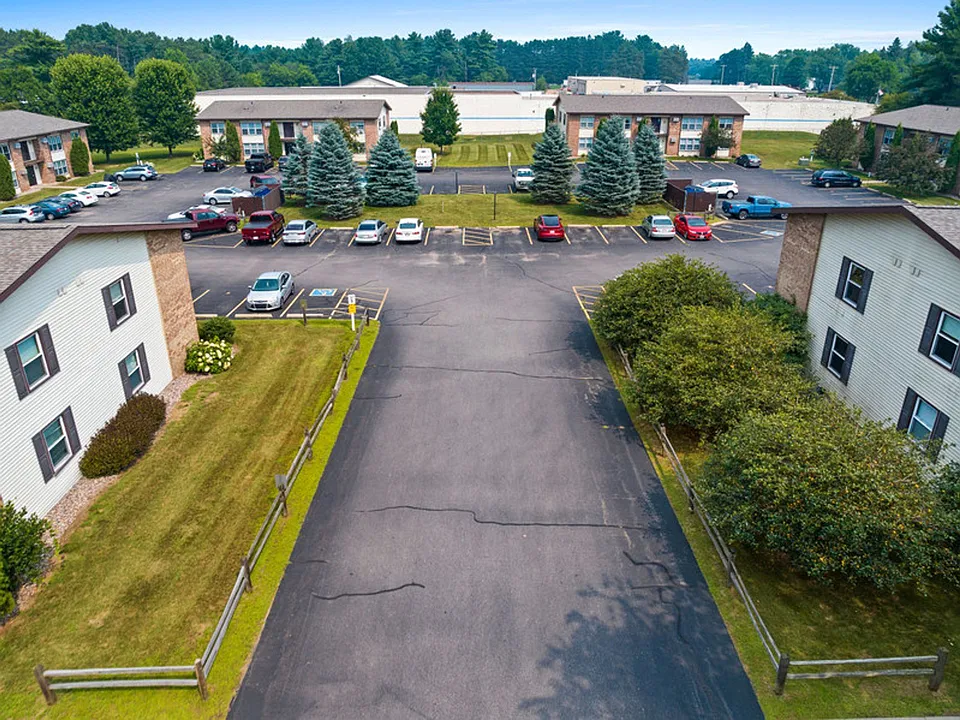 Woodfield Circle