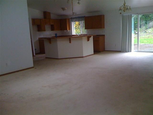 2nd image of 17336 Russian Hill Ln SE