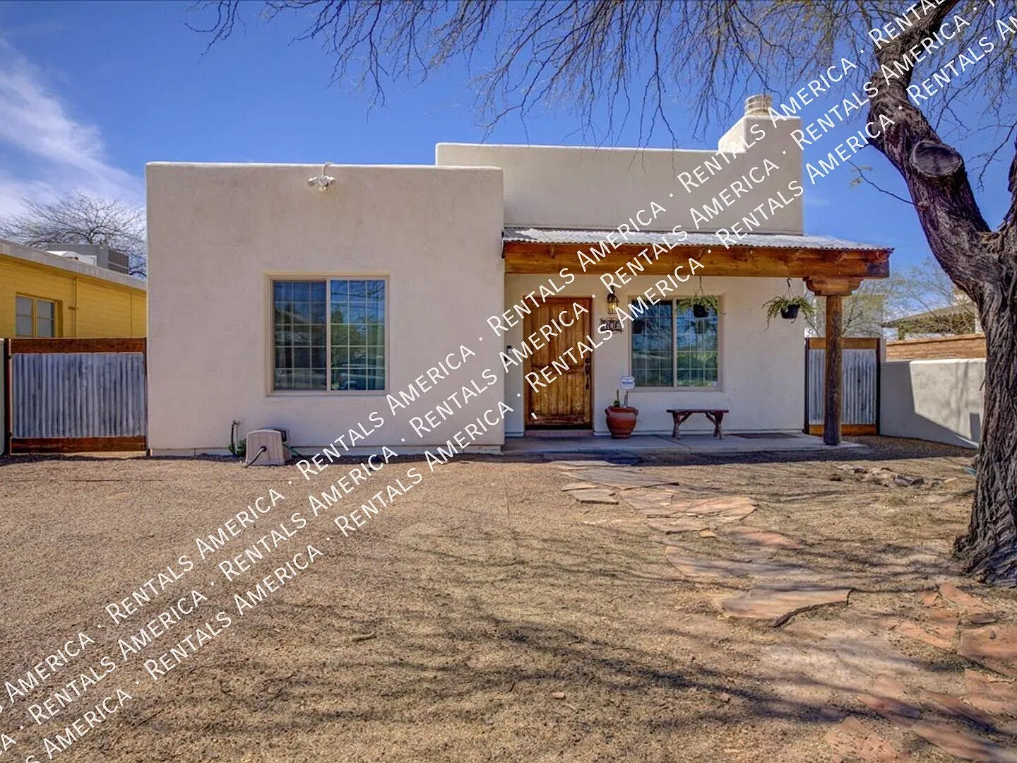In the heart of Tucson's Barrio — Photo 2