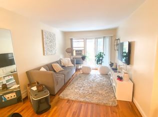 24-54 38th St #2, Astoria, NY 11103
