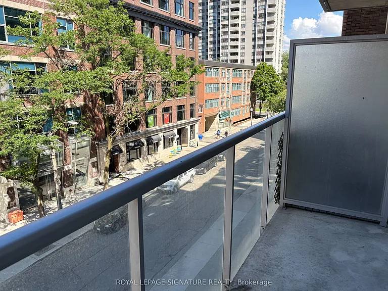 169 John St #403 — Photo 19
