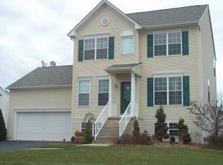 33 Keswick Rd, East Windsor, NJ 08520