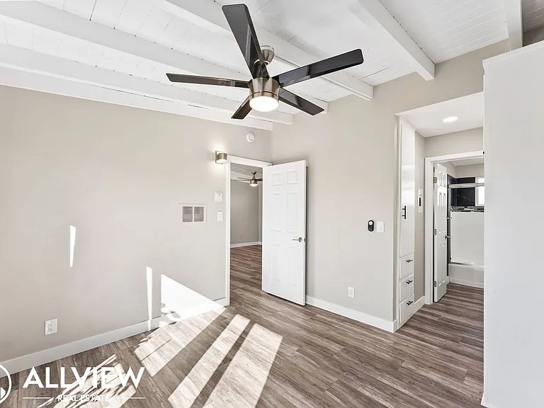 314 Ogle Street — Photo 12