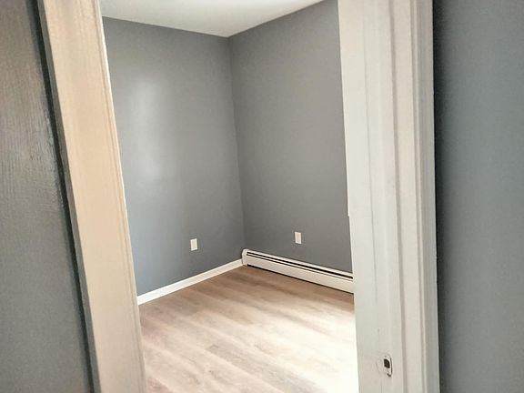 4th image of 900 Bergenline Ave #9