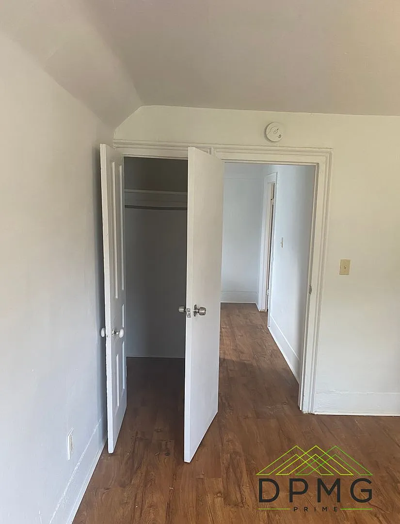 128 S Hosmer St Lansing, MI 48912 — Photo 3