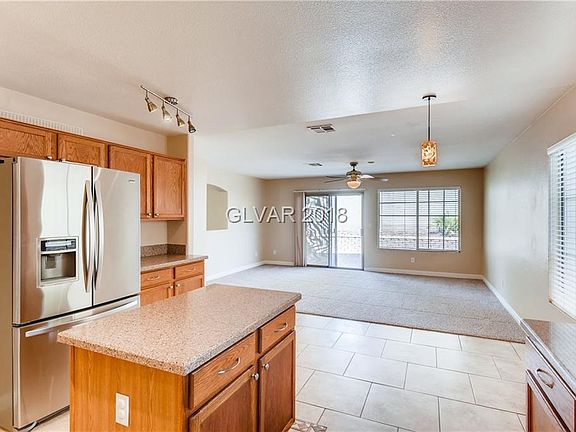 5th image of 4623 Cliff Breeze Dr