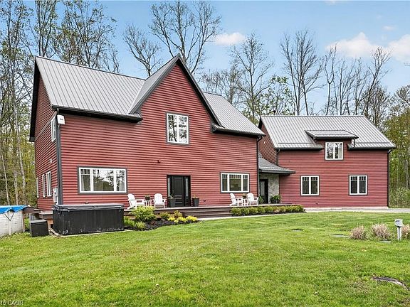 5th image of 815 Tice Rd