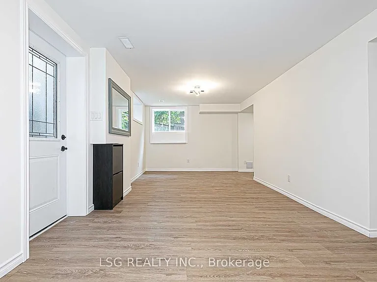 25 Briardale Pl — Photo 9