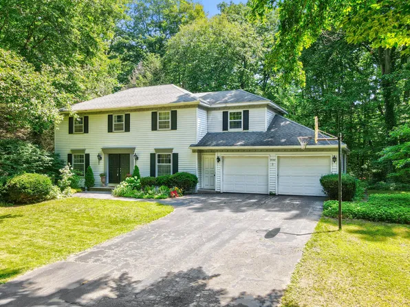 3530 Elderwood Ave, Holland, MI 49424