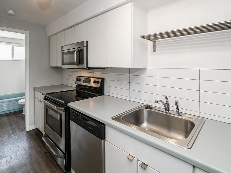 2441 S. York St. — Photo 34