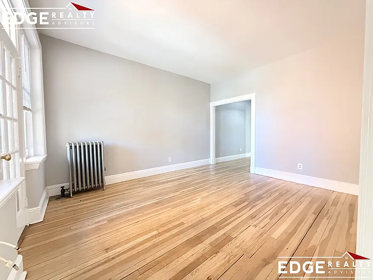 25 Mount Hood Rd #12 — Photo 6