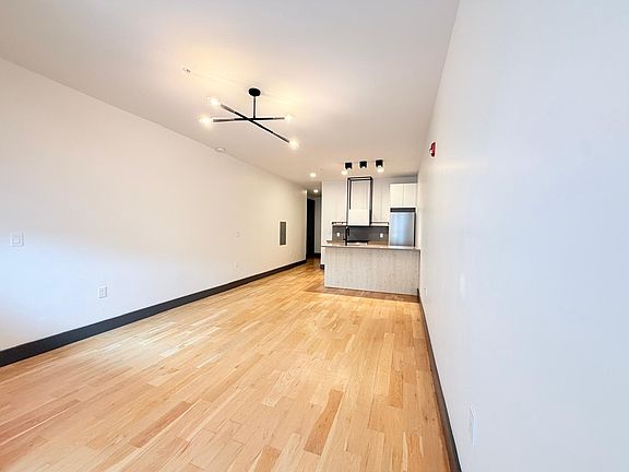 2nd image of 422 Arlington Ave #48E
