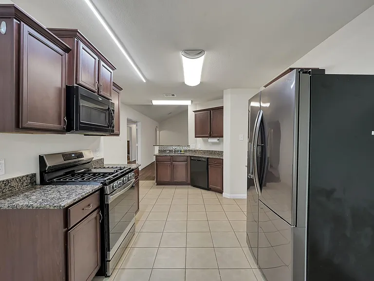 7527 Fettle Ln — Photo 12