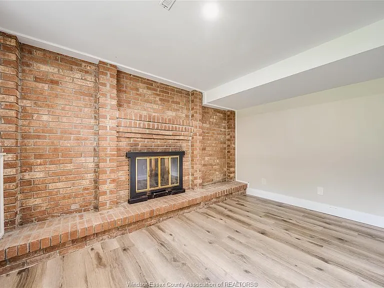 7105 Isabelle Ct — Photo 6