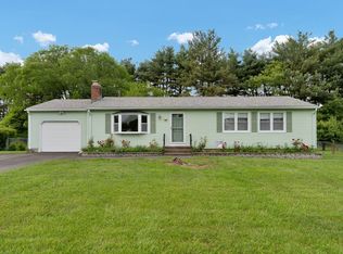 26 Southwood Dr, West Hartford, CT 06110