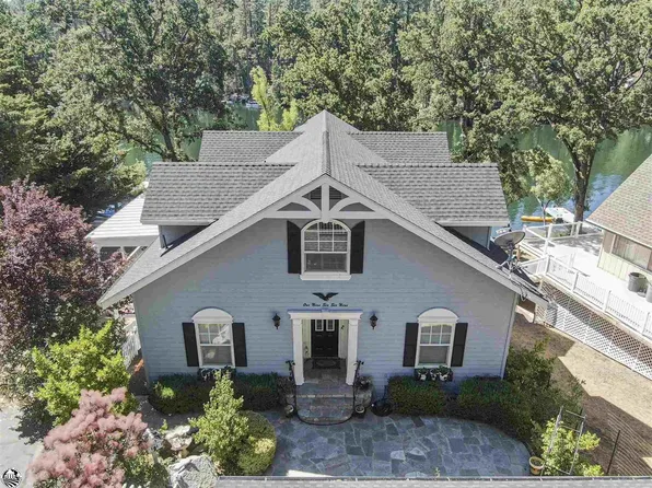 19669 Pleasantview Dr, Groveland, CA 95321