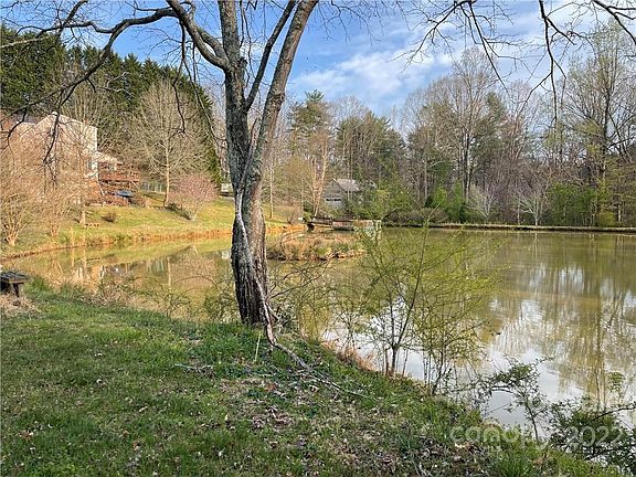 2nd image of 1567 Dakota Dr