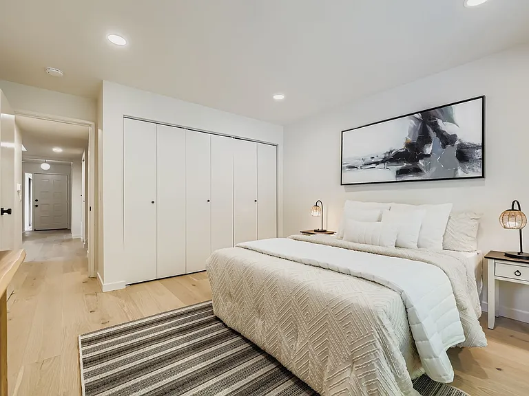 14208 NE 2nd Pl — Photo 26