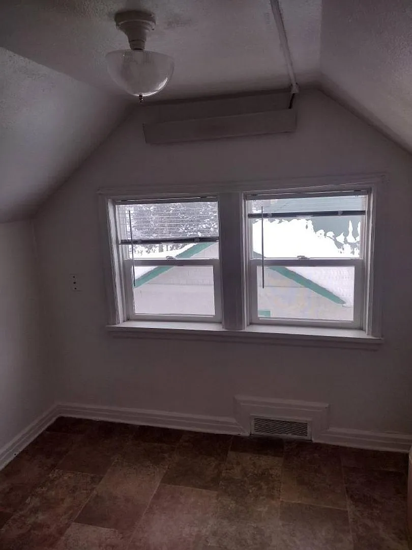 5 E. Kansas City Triplex — Photo 2