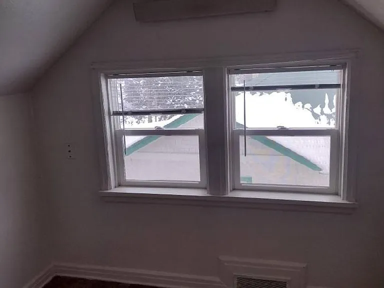 5 E Kansas City St — Photo 2
