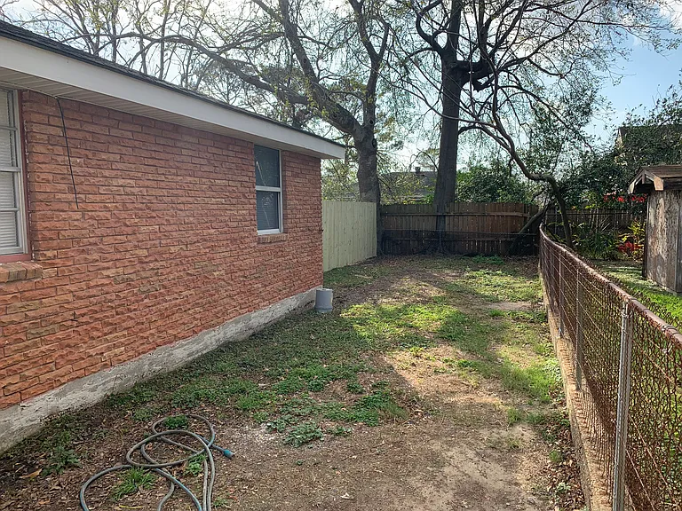 604 Rosa Ave — Photo 8