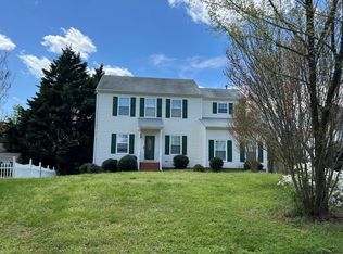 9504 Willow Ridge Dr, Glen Allen, VA 23060