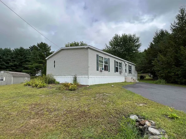 9 Harbourt Drive, Winchester, NH 03470