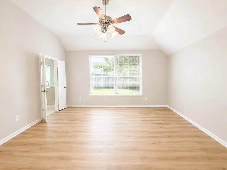 31 Auburn Path Dr — Photo 11