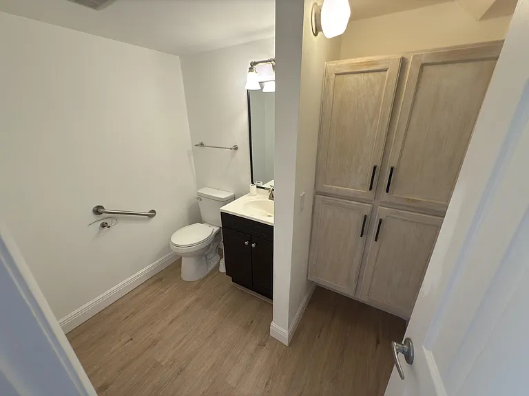 2819 SW Cornell Ave — Photo 10