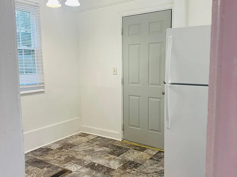 605 Pilot Ave — Photo 11
