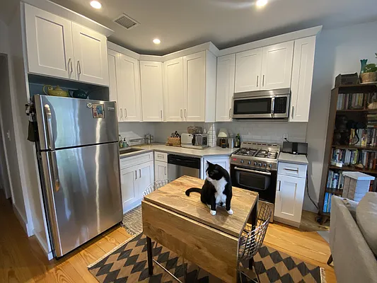 Rented by Realty Collective | media 35