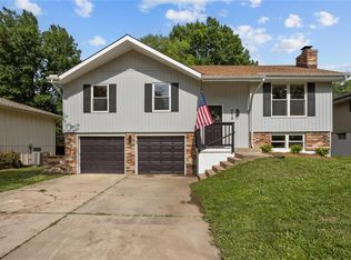 3013 Bryn Mawr Dr, Independence, MO 64057
