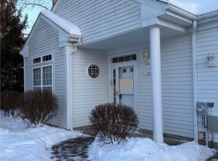 3461 E Prescott Cir, Cuyahoga Falls, OH 44223