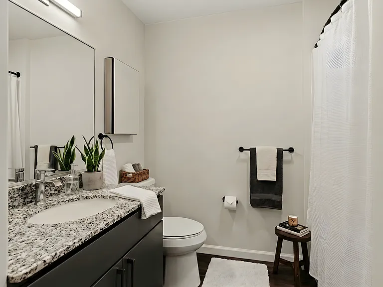 Gallery 118 — Photo 33