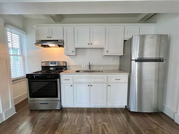 5th image of 1142 E 1st St #1148