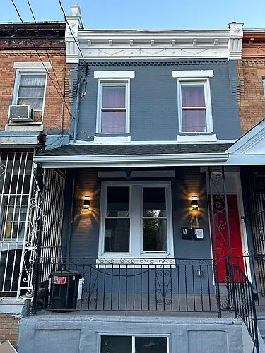245 W Ontario St #1 Photo 1