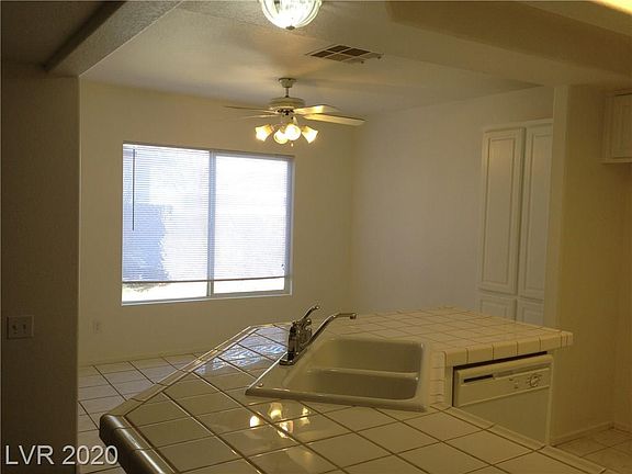 5th image of 10163 Cupids Dart St