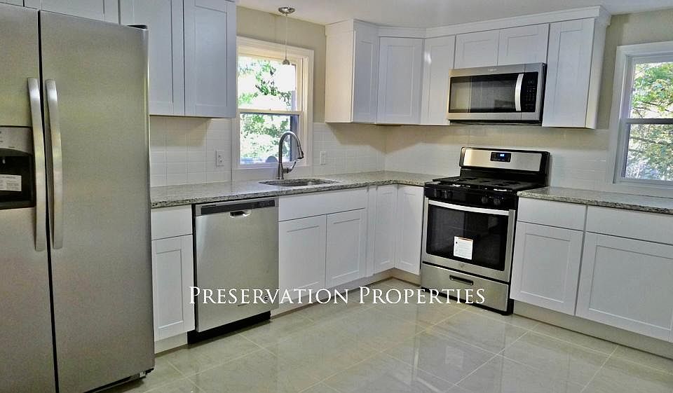 1st image of 29 Lantern Ln #2