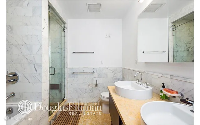 Rented by Douglas Elliman | media 14