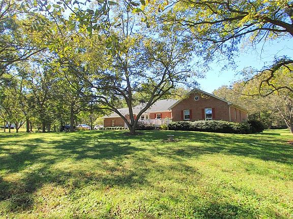 2nd image of 13256 Dykeland Rd