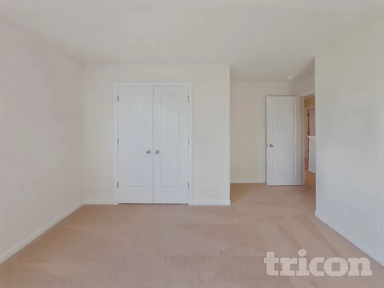 2186 Southlea Dr — Photo 16