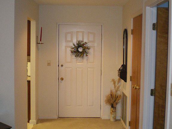 3rd image of 3207 Falcon Ln #D221