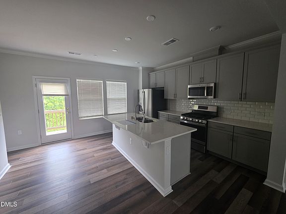 4th image of 3009 Castle Loch Ln