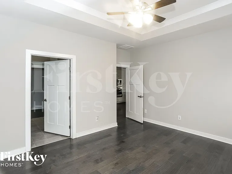6425 Brighton Park Dr — Photo 8
